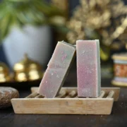 pigmented chapped dry lips